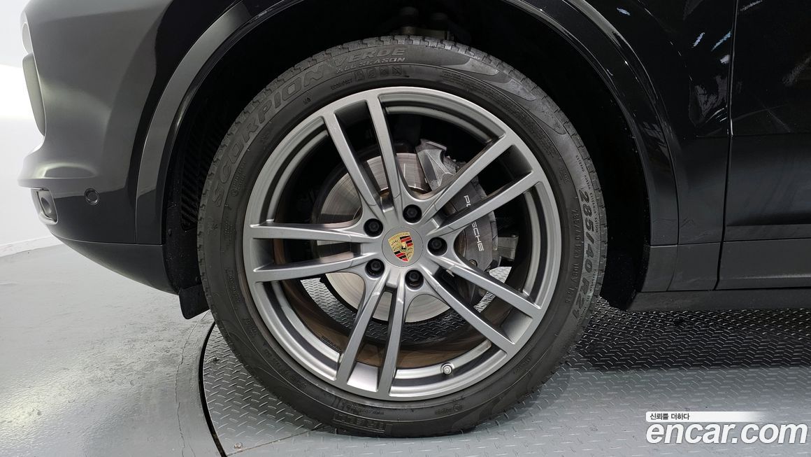 Porsche Cayenne 2023