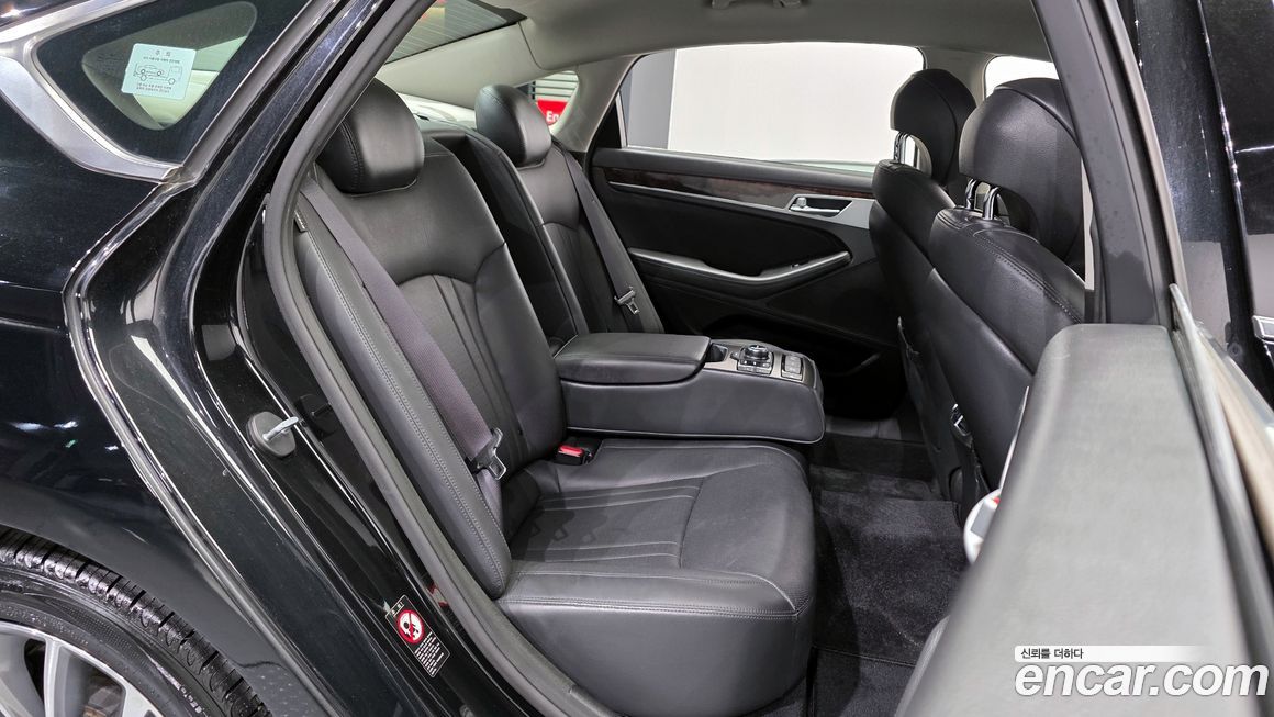 Hyundai Genesis 2015