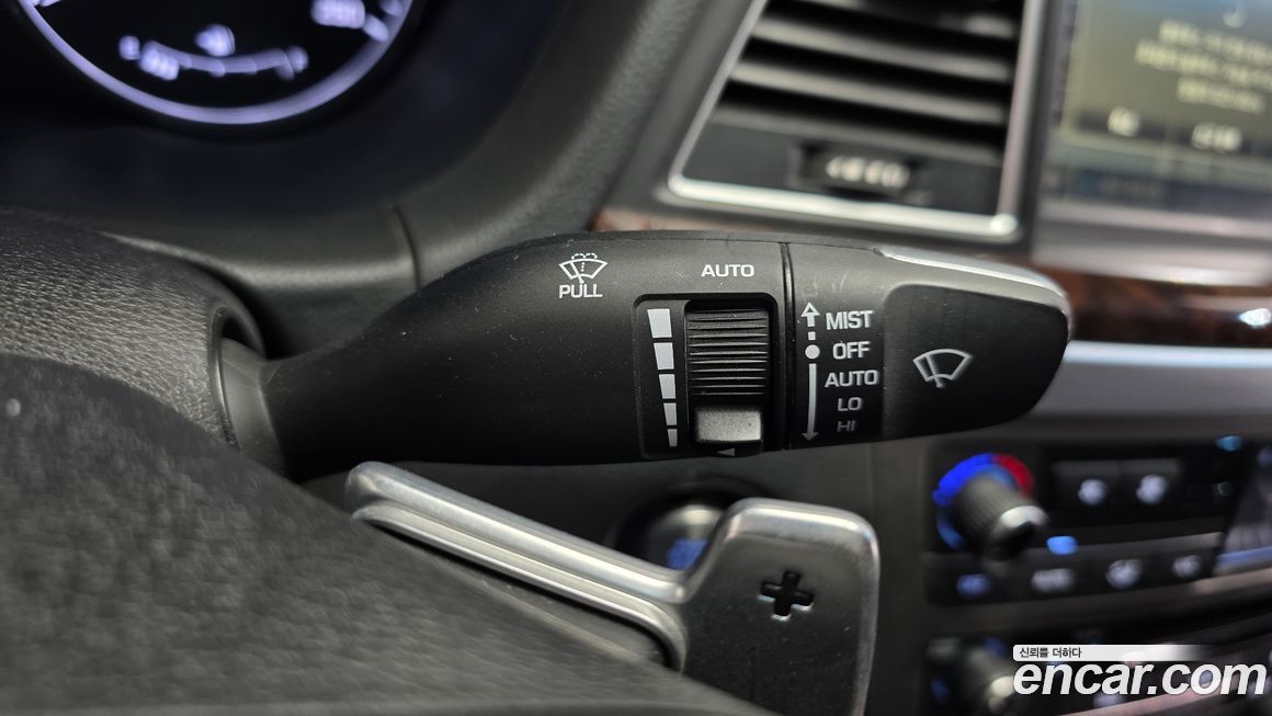 Hyundai Genesis 2015