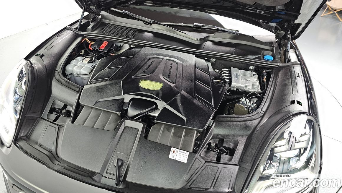 Porsche Cayenne 2023