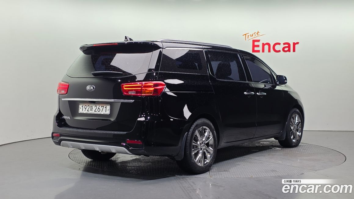 Kia Canival 2019
