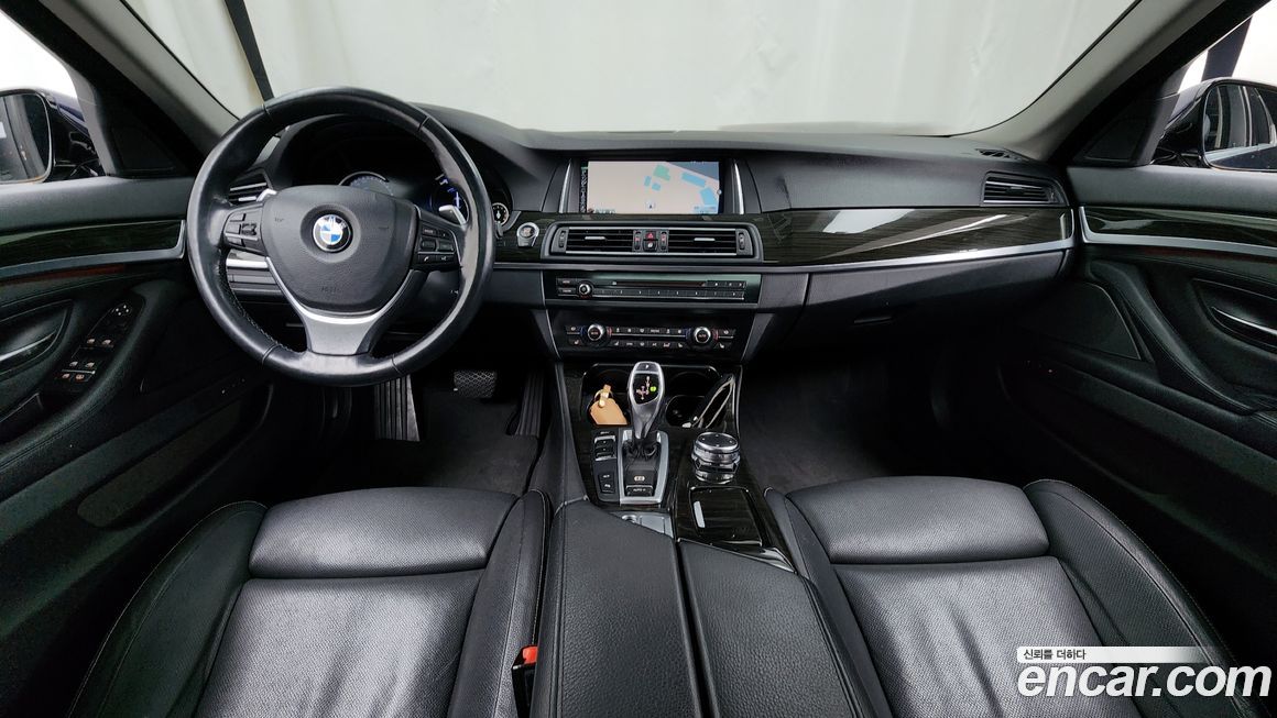 BMW 5-Series 2016