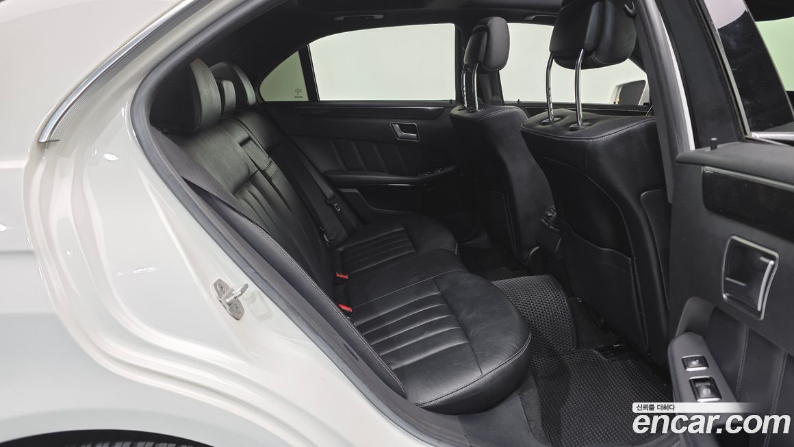 Mercedes-Benz E-Class 2015