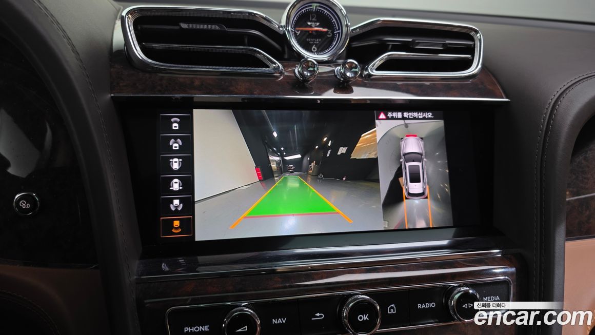 Bentley Bentayga 2021