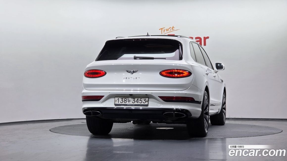 Bentley Bentayga 2021