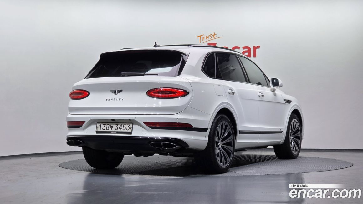 Bentley Bentayga 2021