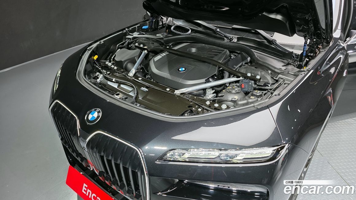 BMW 7-Series 2025