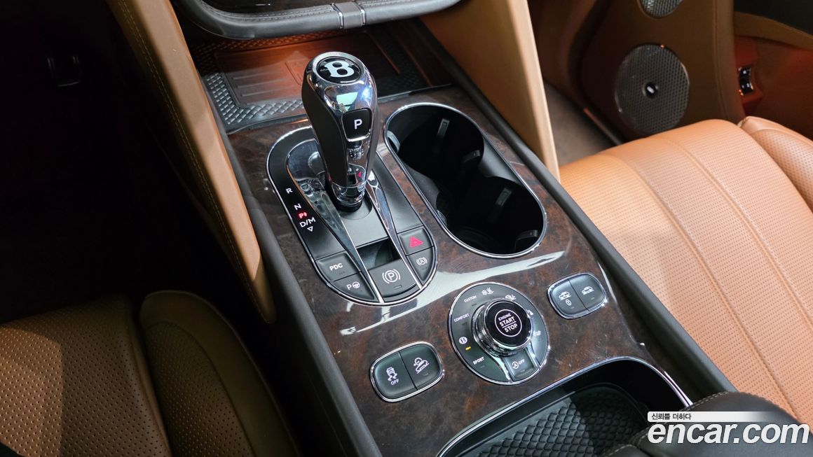 Bentley Bentayga 2021