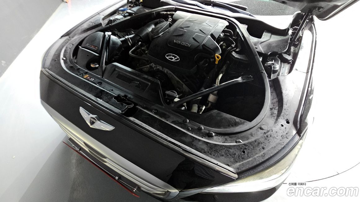 Hyundai Genesis 2014