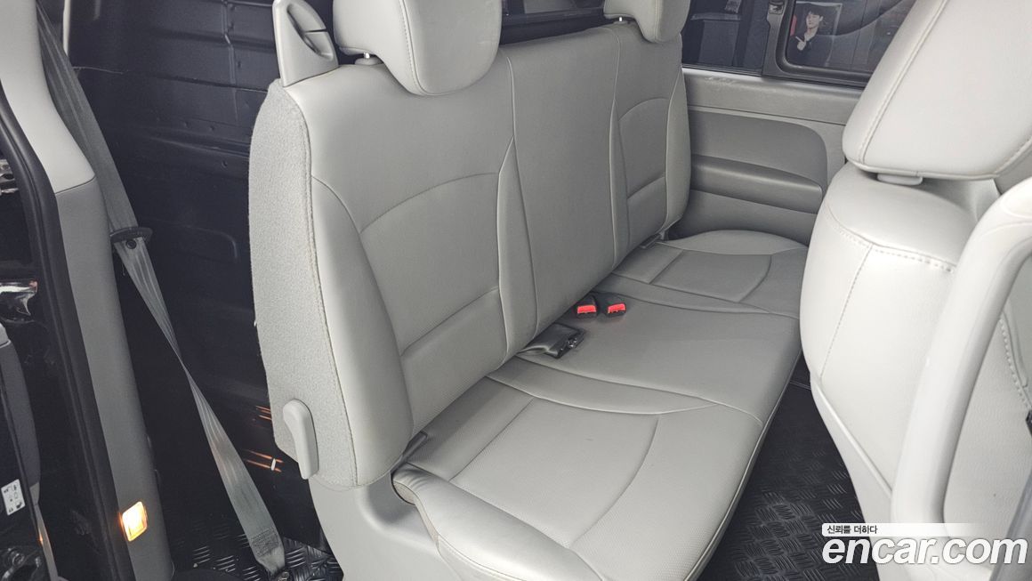 Hyundai Starex 2019