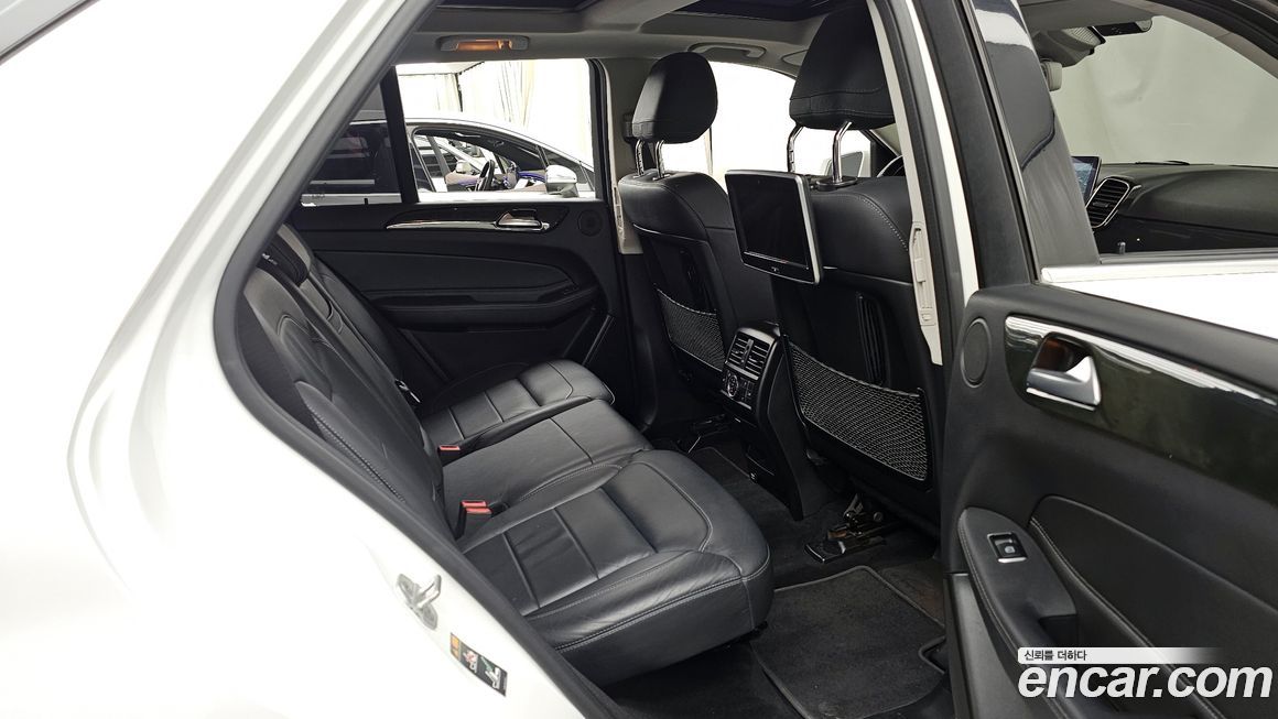 Mercedes-Benz GLE-Class 2017