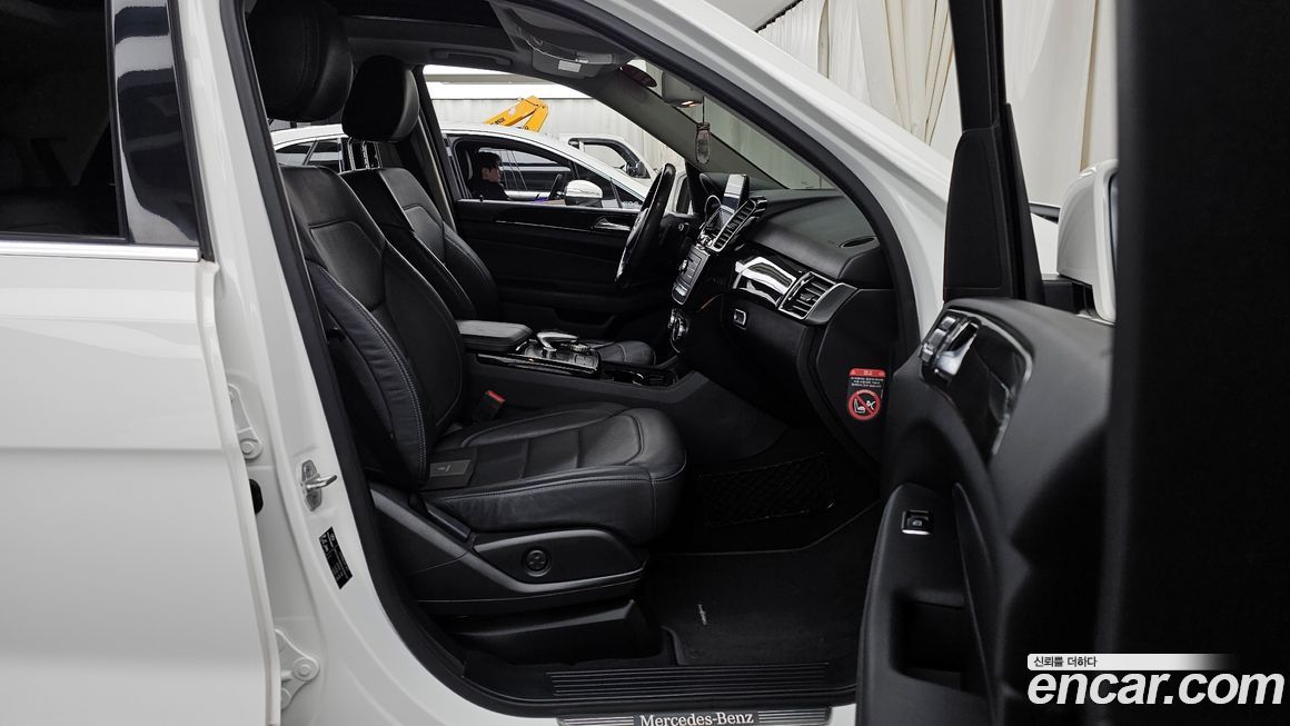 Mercedes-Benz GLE-Class 2017