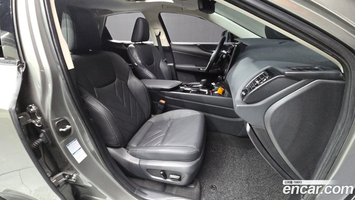 Lexus NX 2023