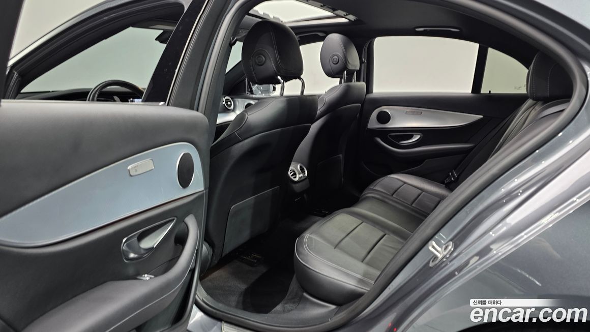 Mercedes-Benz E-Class 2020