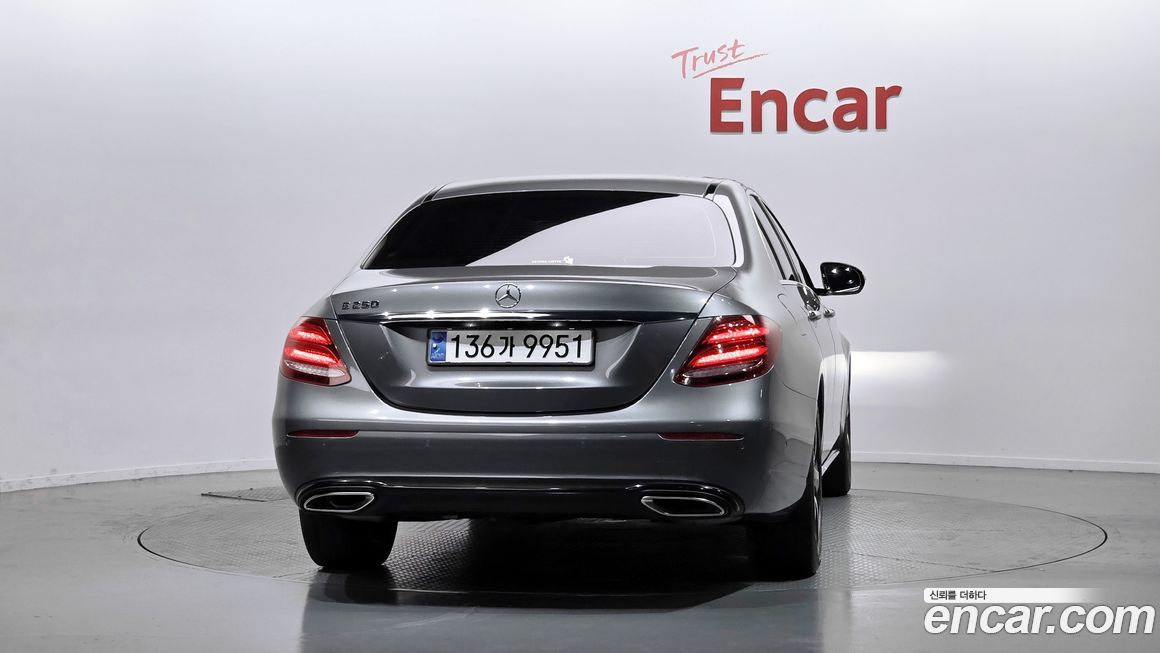 Mercedes-Benz E-Class 2020