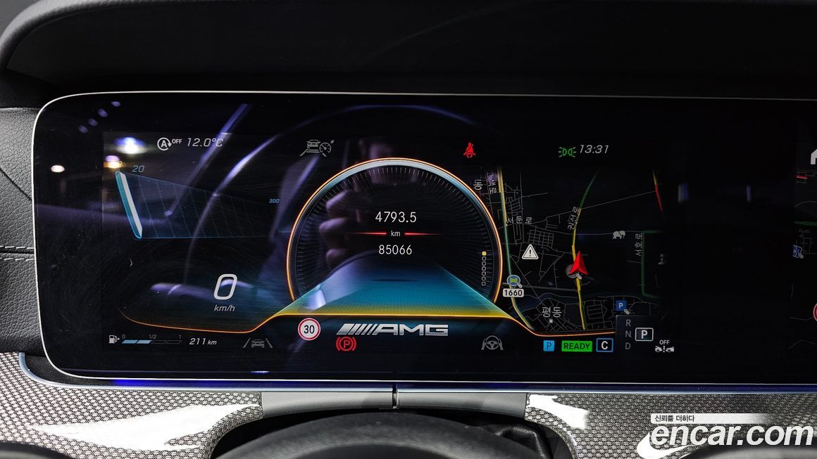 Mercedes-Benz E-Class 2022