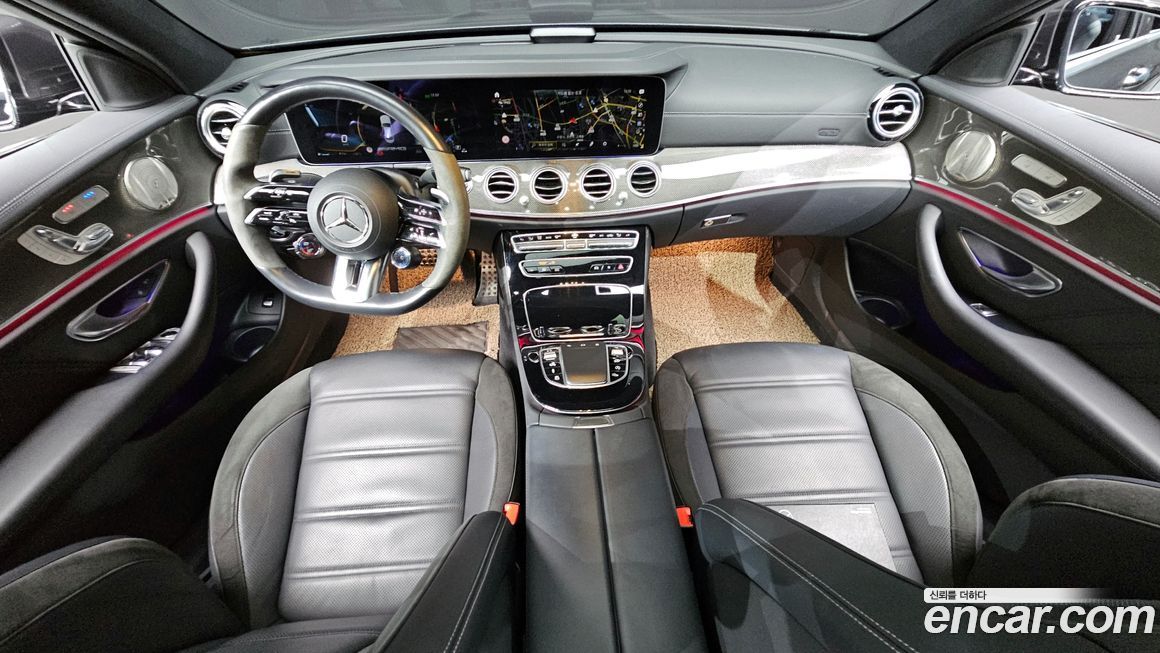 Mercedes-Benz E-Class 2022