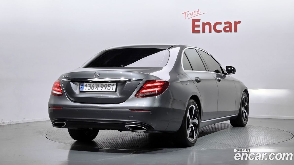 Mercedes-Benz E-Class 2020