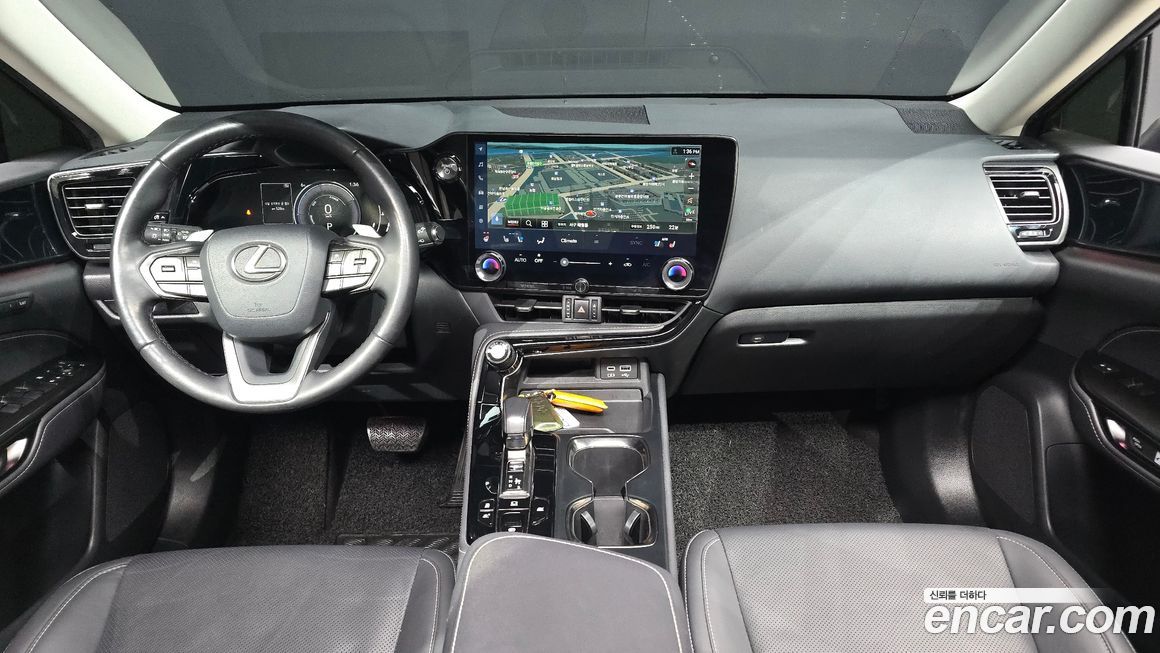 Lexus NX 2023