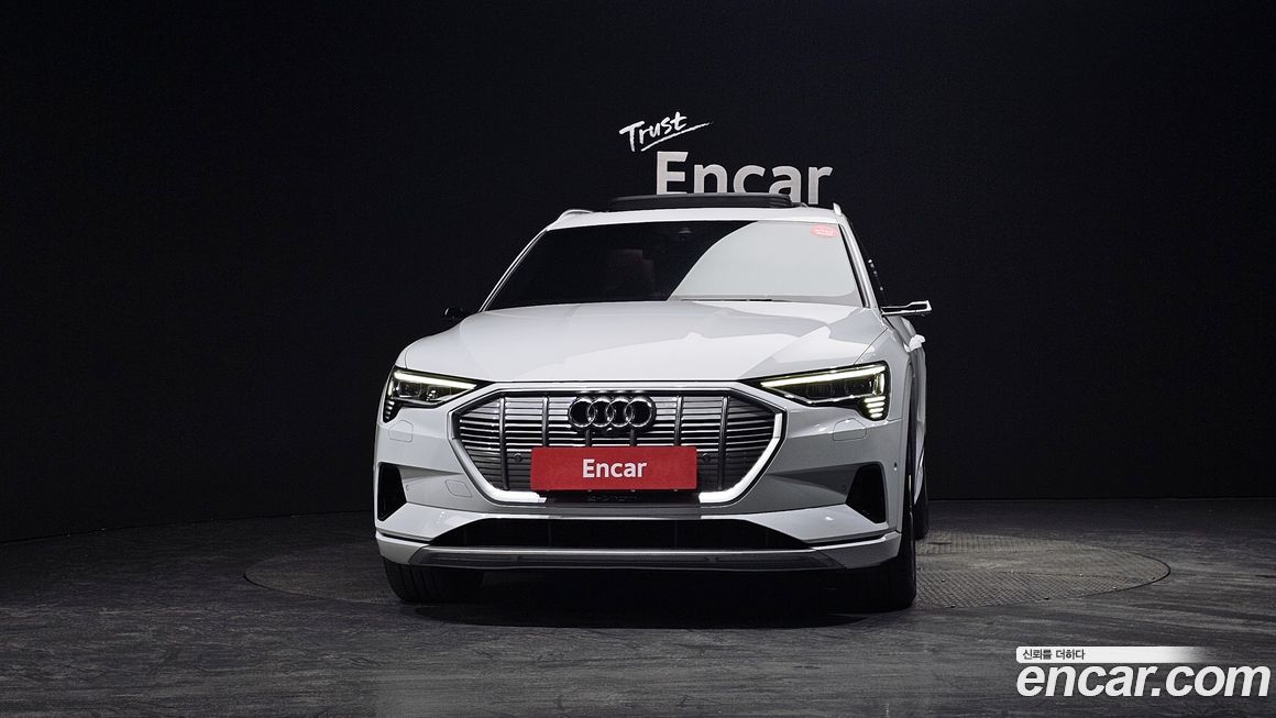 Audi e-tron 2020