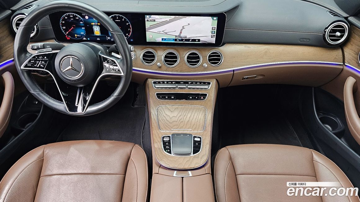 Mercedes-Benz E-Class 2021