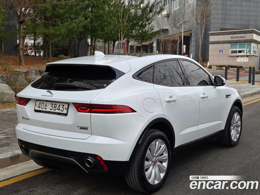 Jaguar E-PACE 2018