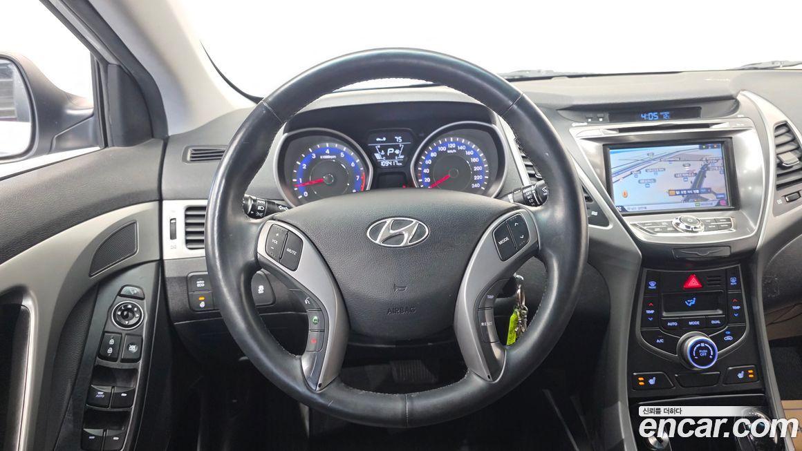 Hyundai AVANTE 2015