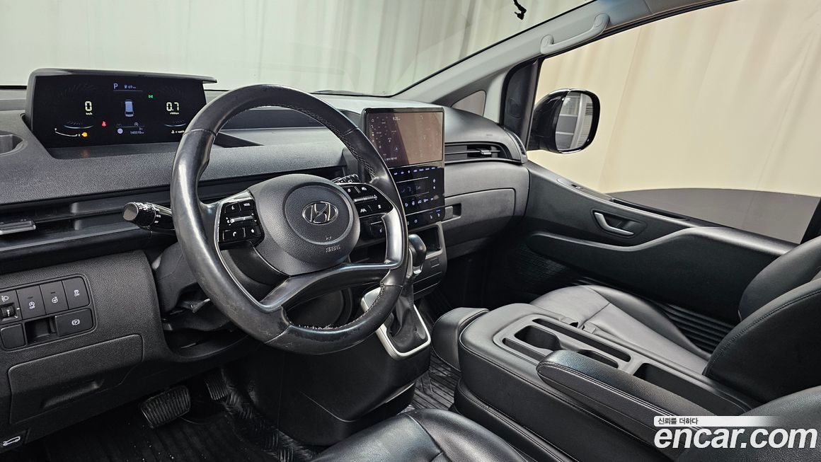 Hyundai Staria 2022