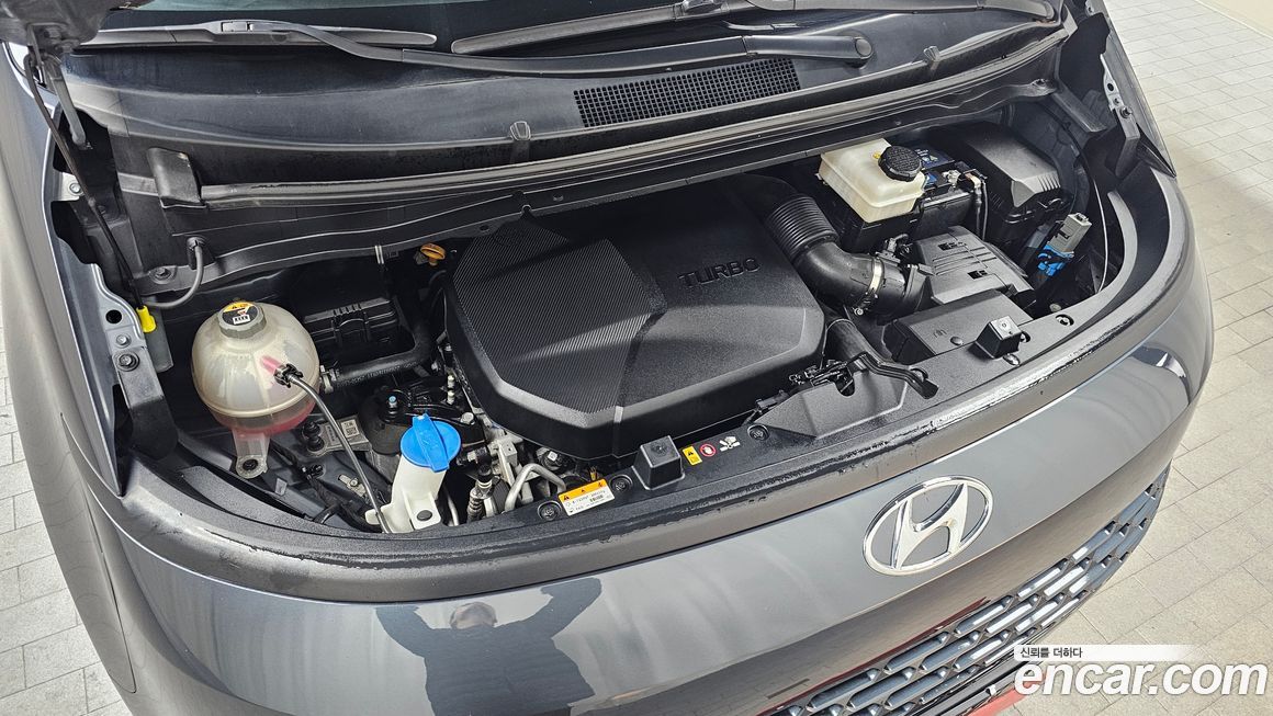 Hyundai Staria 2022