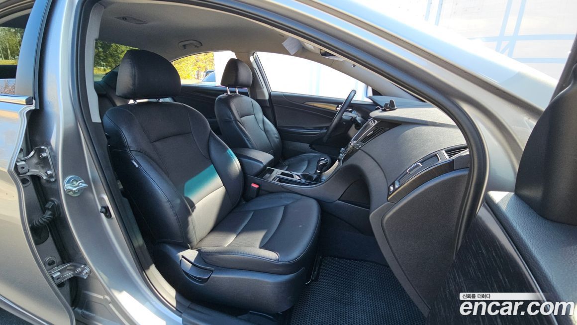Hyundai Sonata 2013