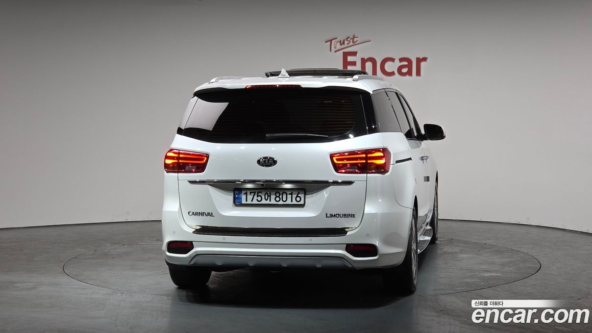 Kia Canival 2019
