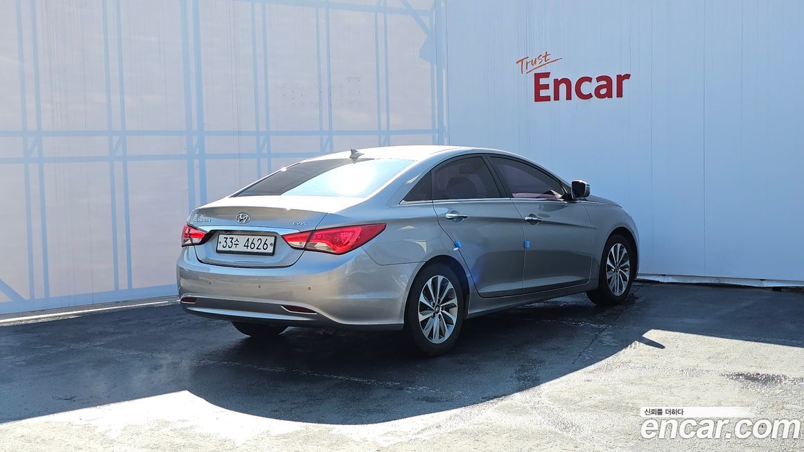 Hyundai Sonata 2013
