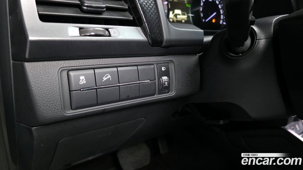 KG_Mobility_Ssangyong Rexton 2021