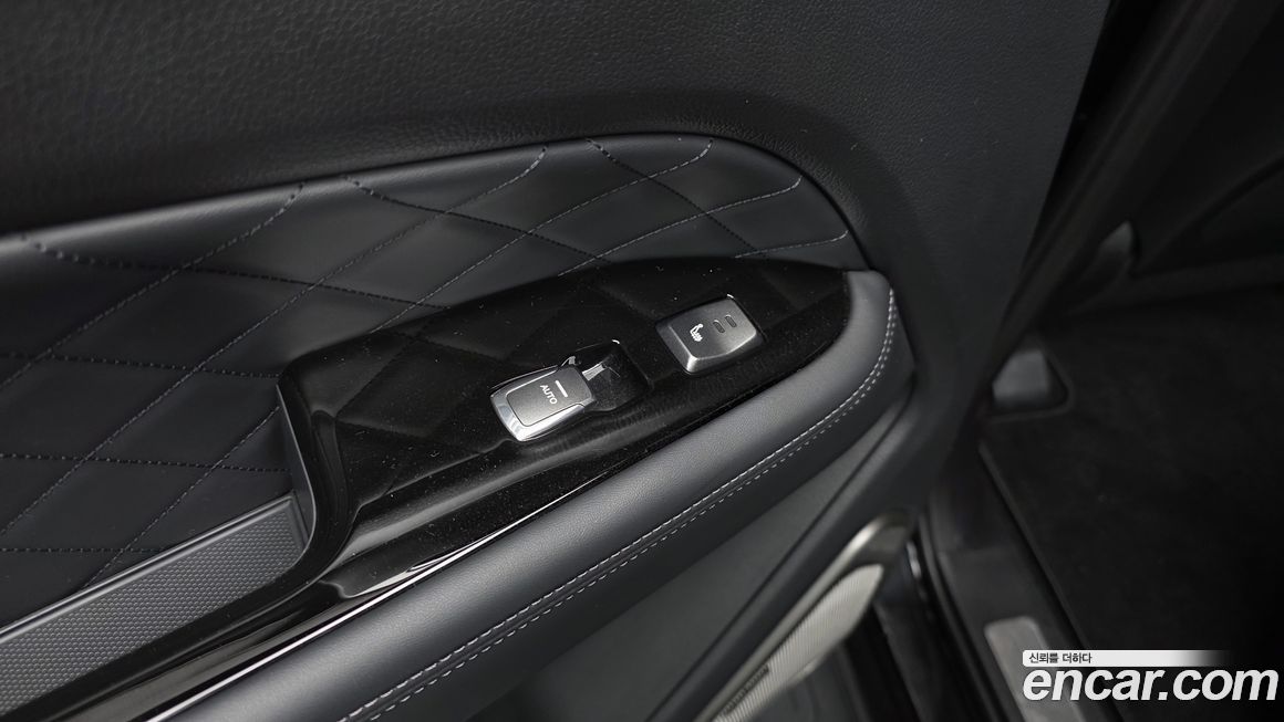 KG_Mobility_Ssangyong Rexton 2018