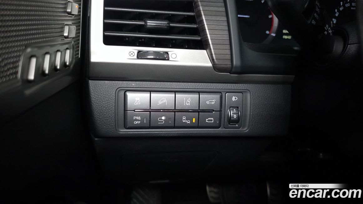 KG_Mobility_Ssangyong Rexton 2018