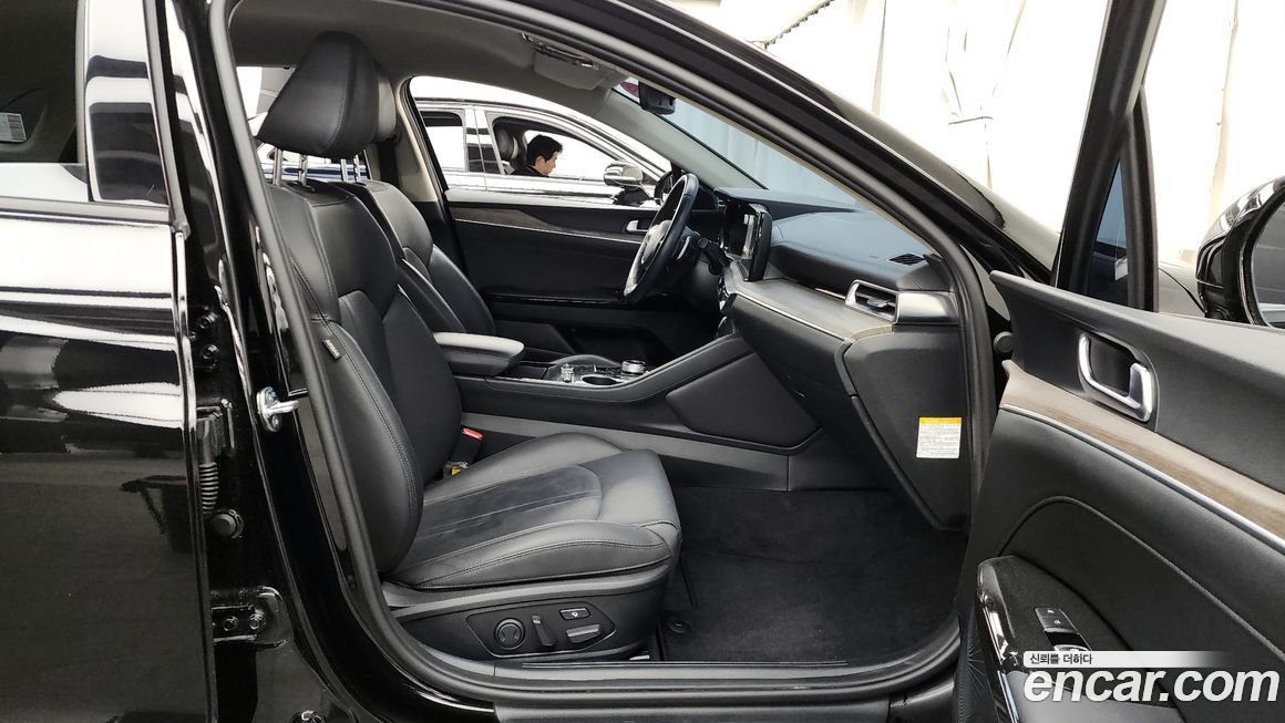 Kia K5 2023