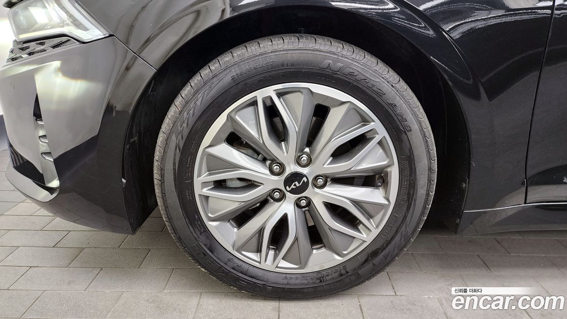 Kia K5 2023