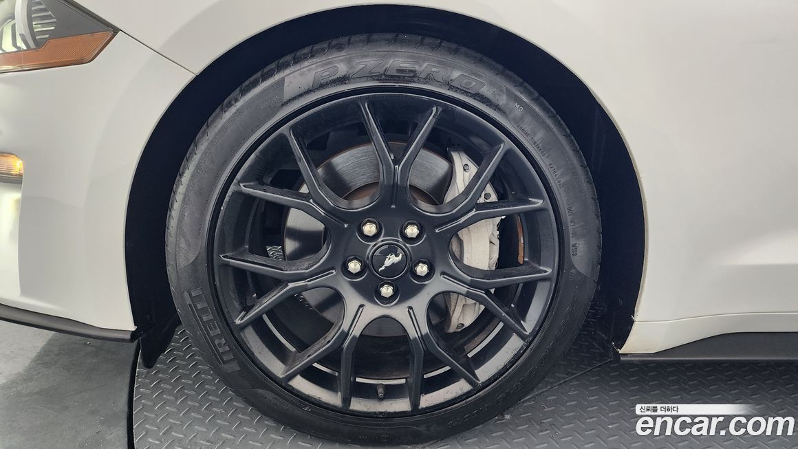 Ford Mustang 2019