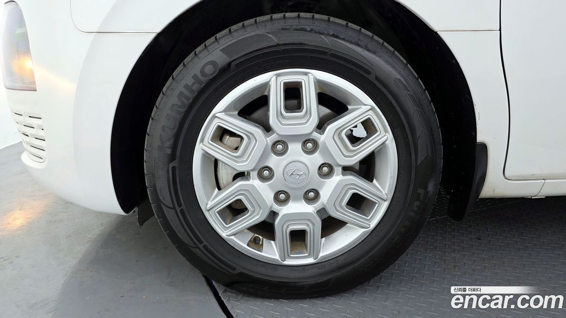 Hyundai Staria 2023
