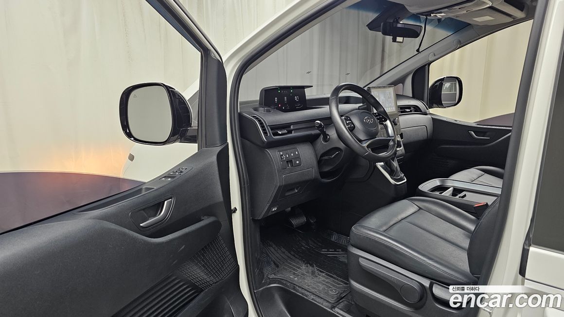 Hyundai Staria 2022