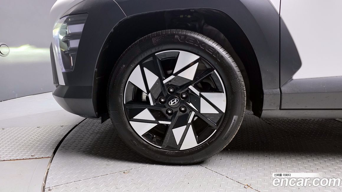 Hyundai Kona 2025