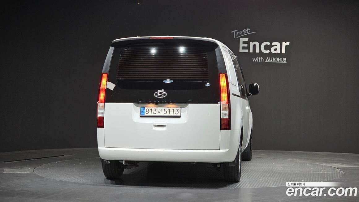 Hyundai Staria 2022
