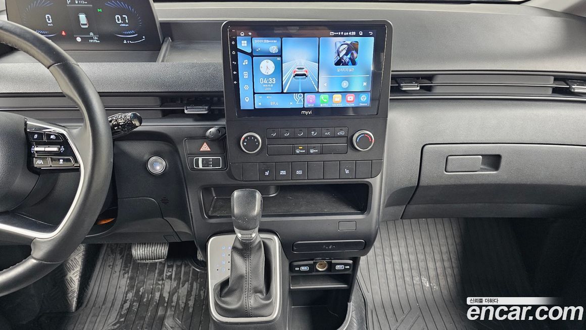 Hyundai Staria 2022