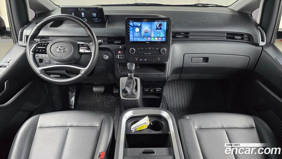 Hyundai Staria 2022
