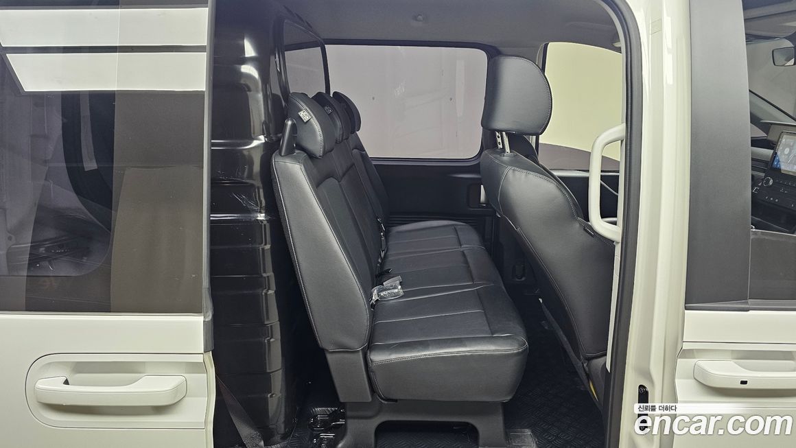 Hyundai Staria 2022