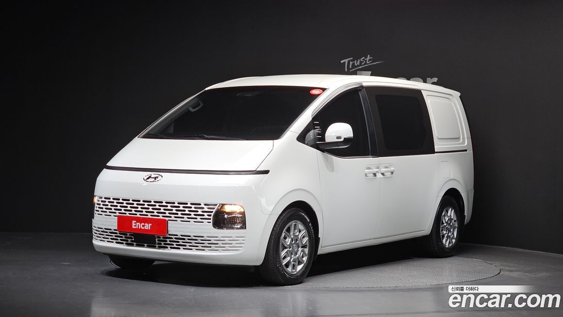 Hyundai Staria 2022