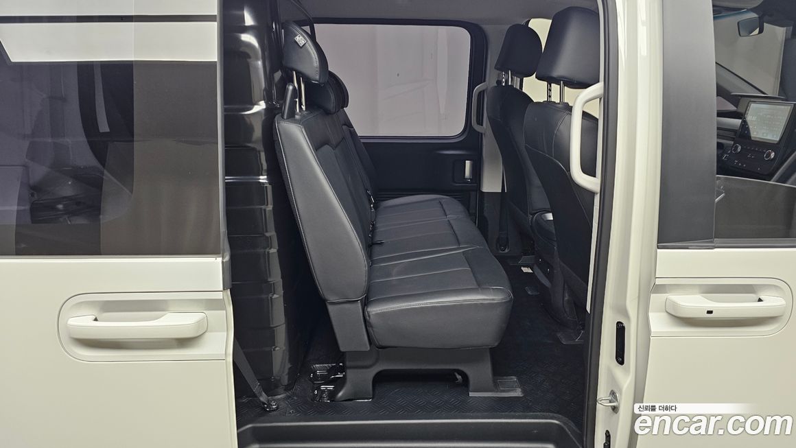 Hyundai Staria 2022
