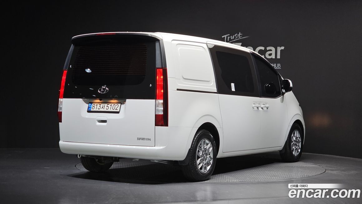 Hyundai Staria 2022