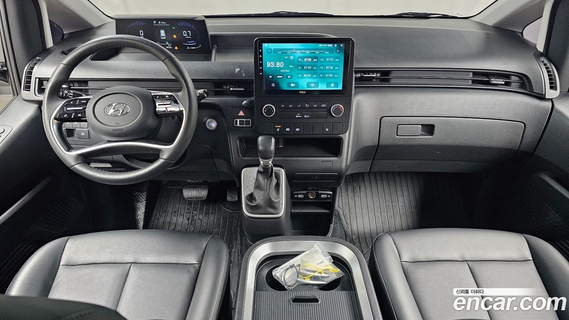Hyundai Staria 2022