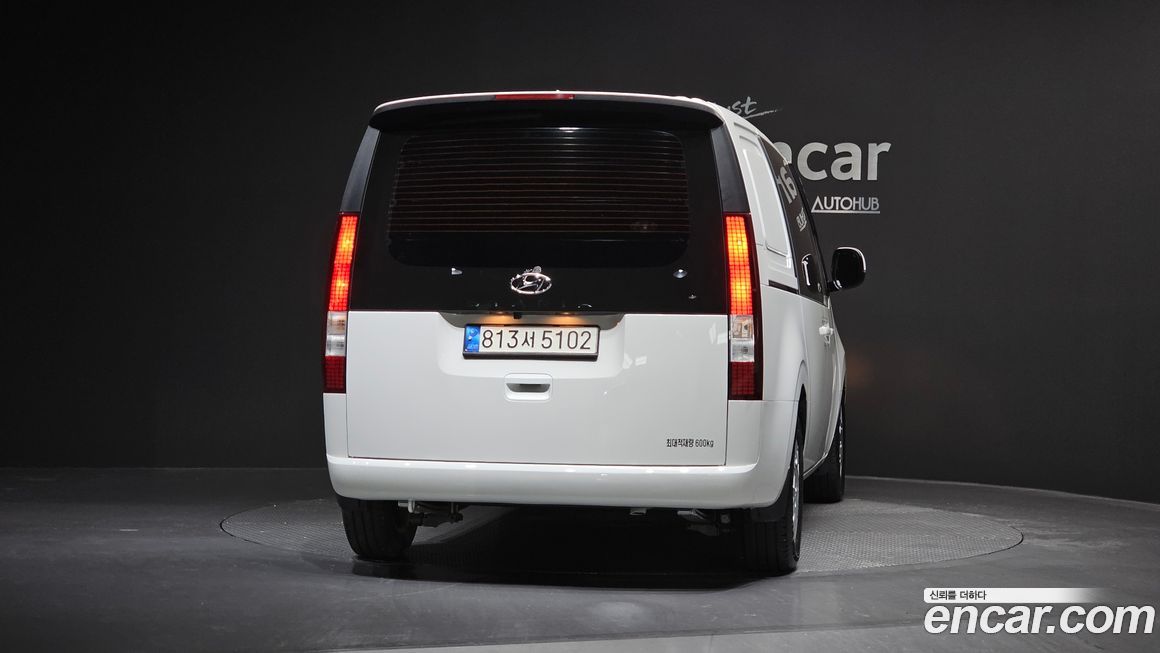 Hyundai Staria 2022